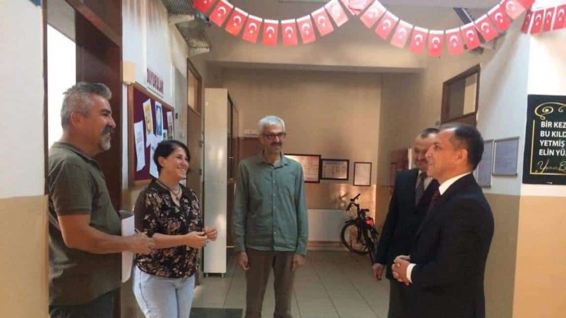 Isparta İl Milli Eğitim Müdürü Erhan BAYDUR okulumuzu ziyaret etmiştir...